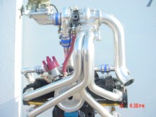 This kit is for a sand rail , Has a Holley 500cfh carb  and 2x bend  exhaust pipe that is pointed out !